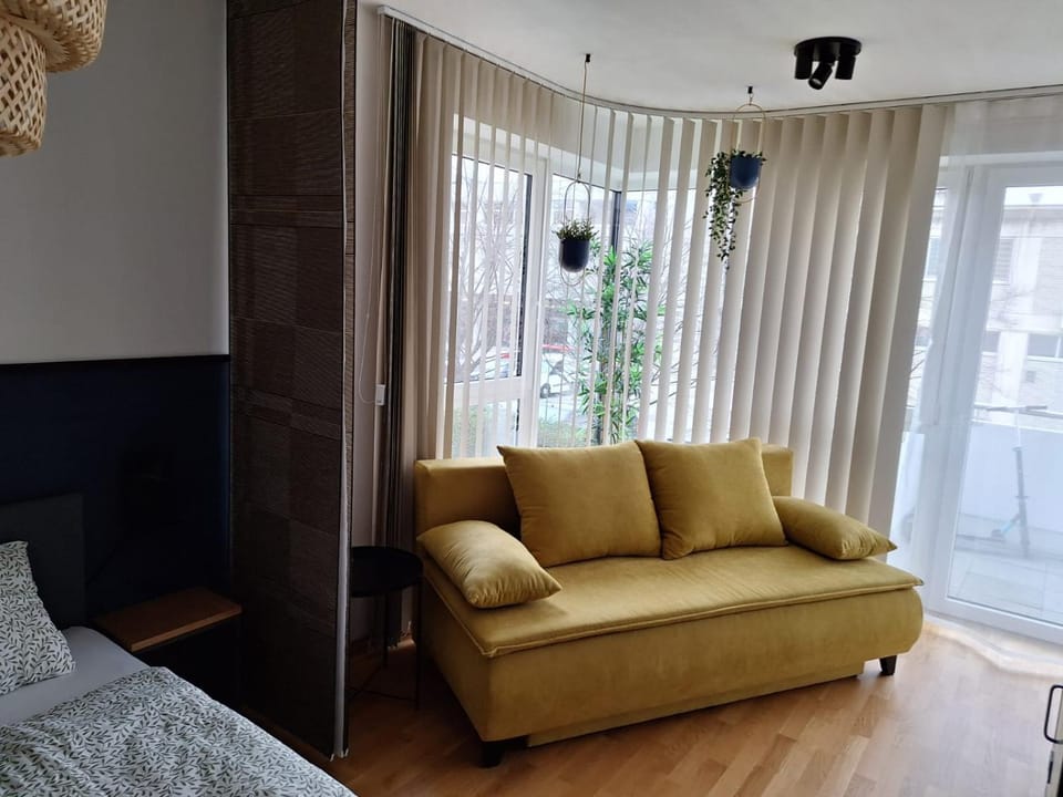 Photo of the whole room, Seating area, Bedroom