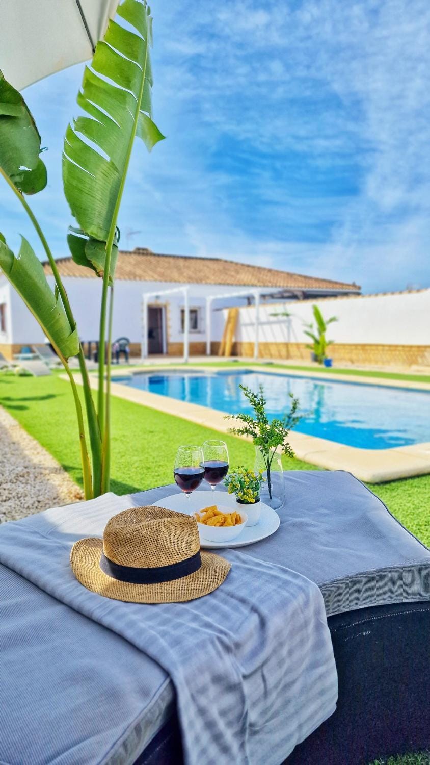 Patio, Day, Garden, Pool view, Swimming pool, sunbed