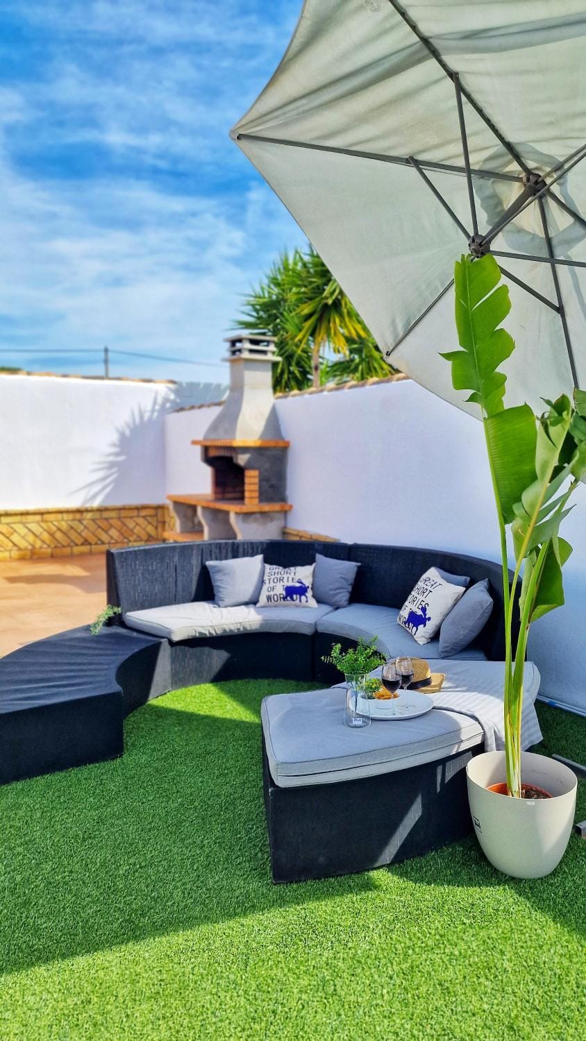 Patio, Spring, Day, Summer, Garden, Living room, Seating area, Garden view, sunbed