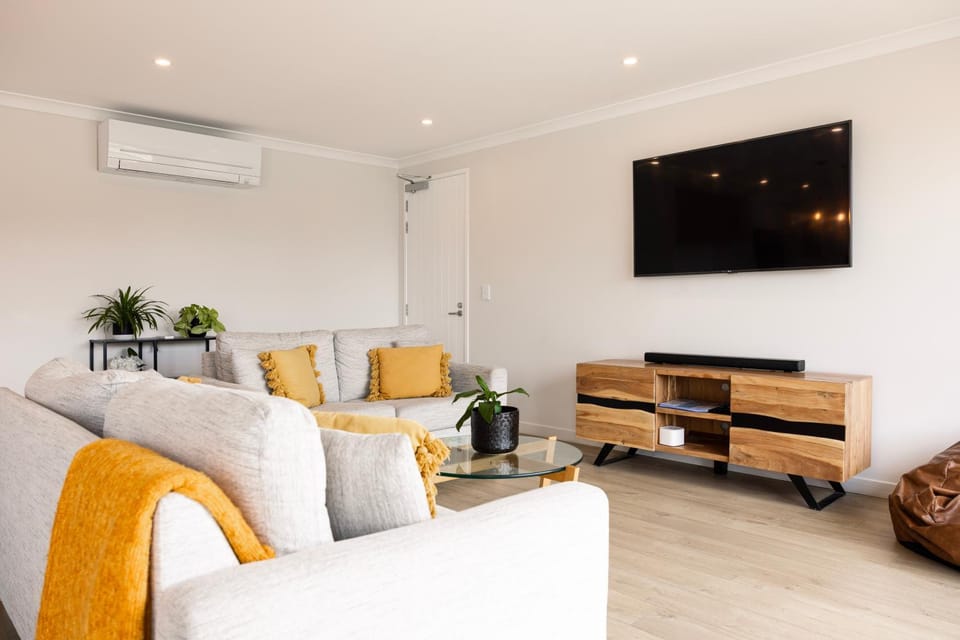 Whiti Te Ra 3 Bed Apartment in Lake Tekapo