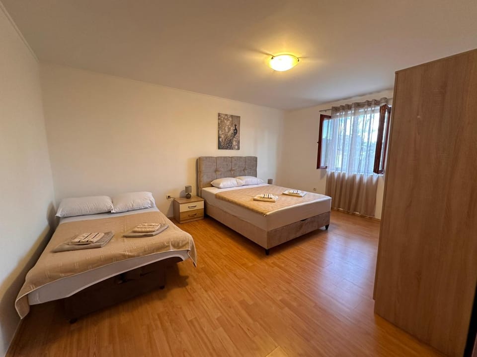 Bed, Photo of the whole room, Bedroom, towels, wardrobe