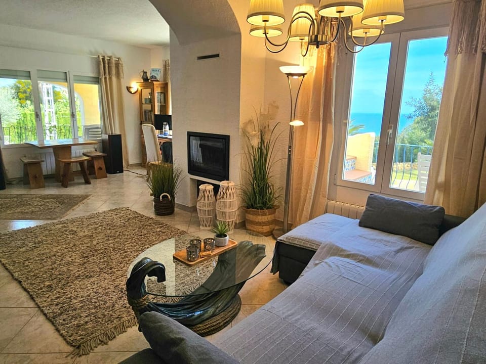 Communal lounge/ TV room, Communal lounge/ TV room, TV and multimedia, Living room