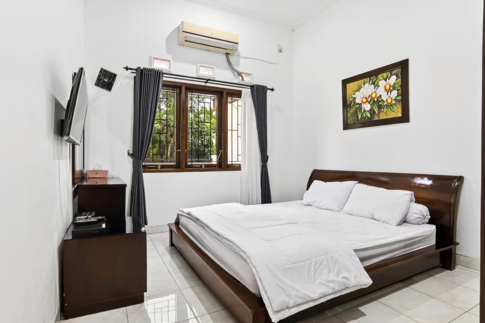 Bed, Bedroom, air conditioner