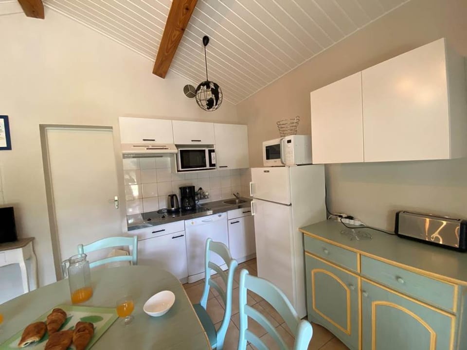 Maison 2 chambres avec terrasse et parking près forêt, plage et pistes cyclables à Saint-Jean-de-Monts - FR-1-323-522 House in Saint-Jean-de-Monts