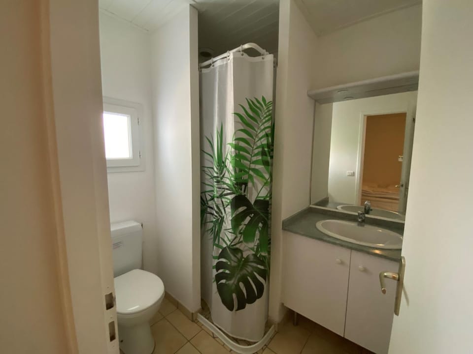 Maison spacieuse près de la forêt avec terrasse et parking privé - FR-1-323-520 House in Saint-Jean-de-Monts