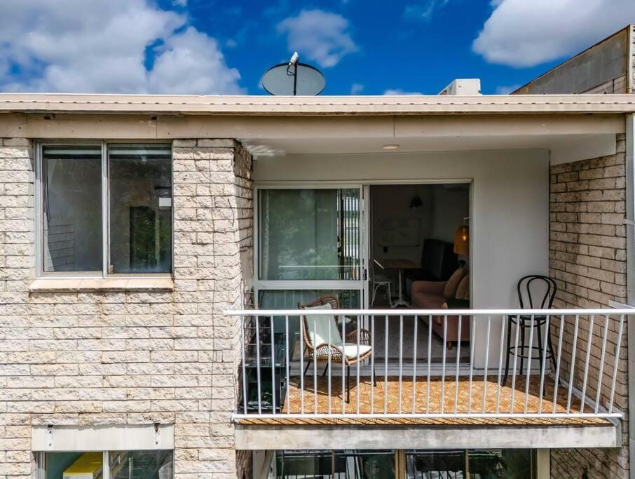 The Local Burleigh Heads Apartment in Burleigh Heads