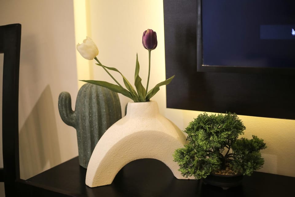 TV and multimedia, Decorative detail