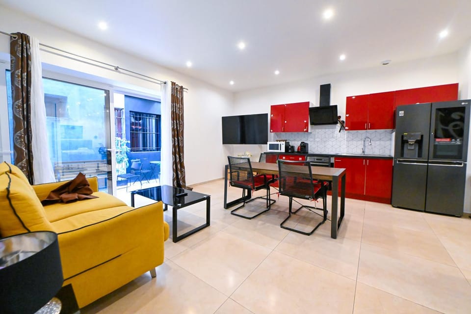 Grand loft à deux pas de la mer n1 Apartment in Nice