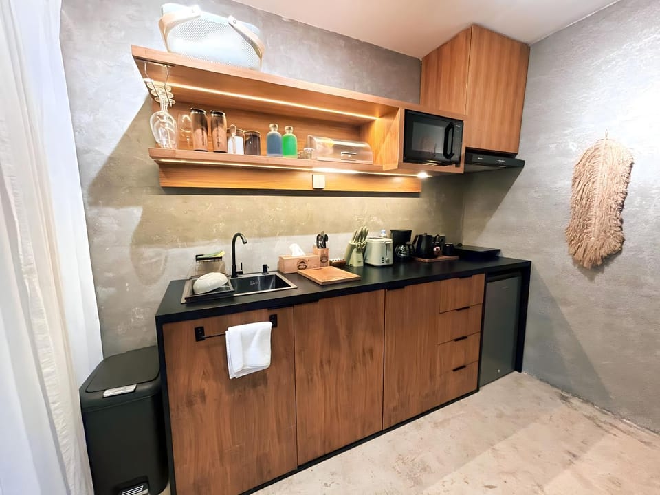Kitchen or kitchenette, minibar, pet friendly, stove