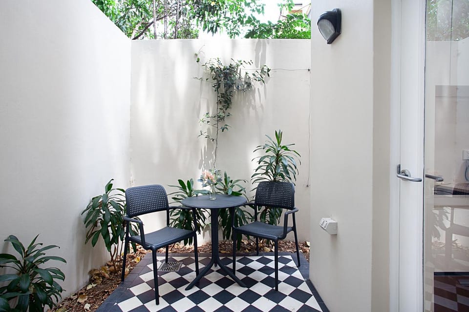 Funky Inner West Studio with Private Patio Apartment in Marrickville