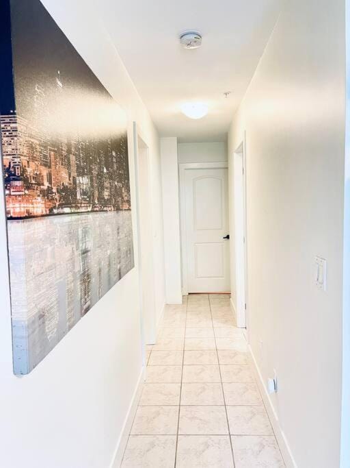 Cozy 2BR Near Metrotown & Burnaby Hospital Apartment in Vancouver
