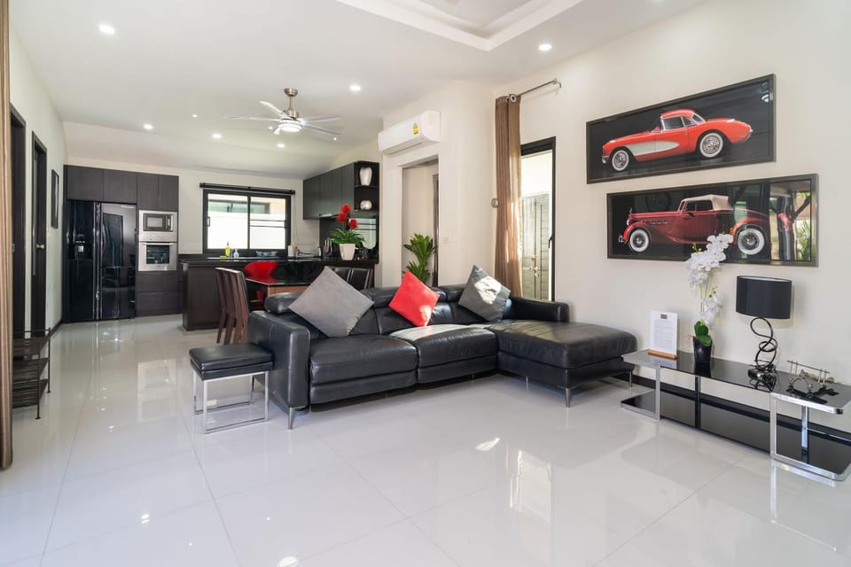 Luxury Tropical garden Pool Villa Villa in Rawai