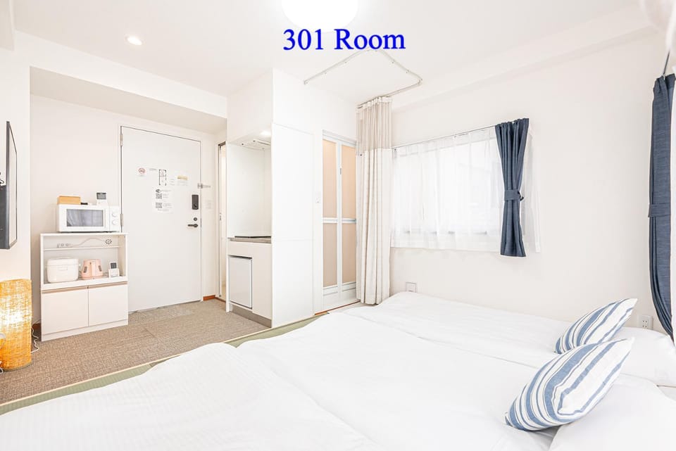 Bed, Kitchen or kitchenette, Photo of the whole room, Bedroom