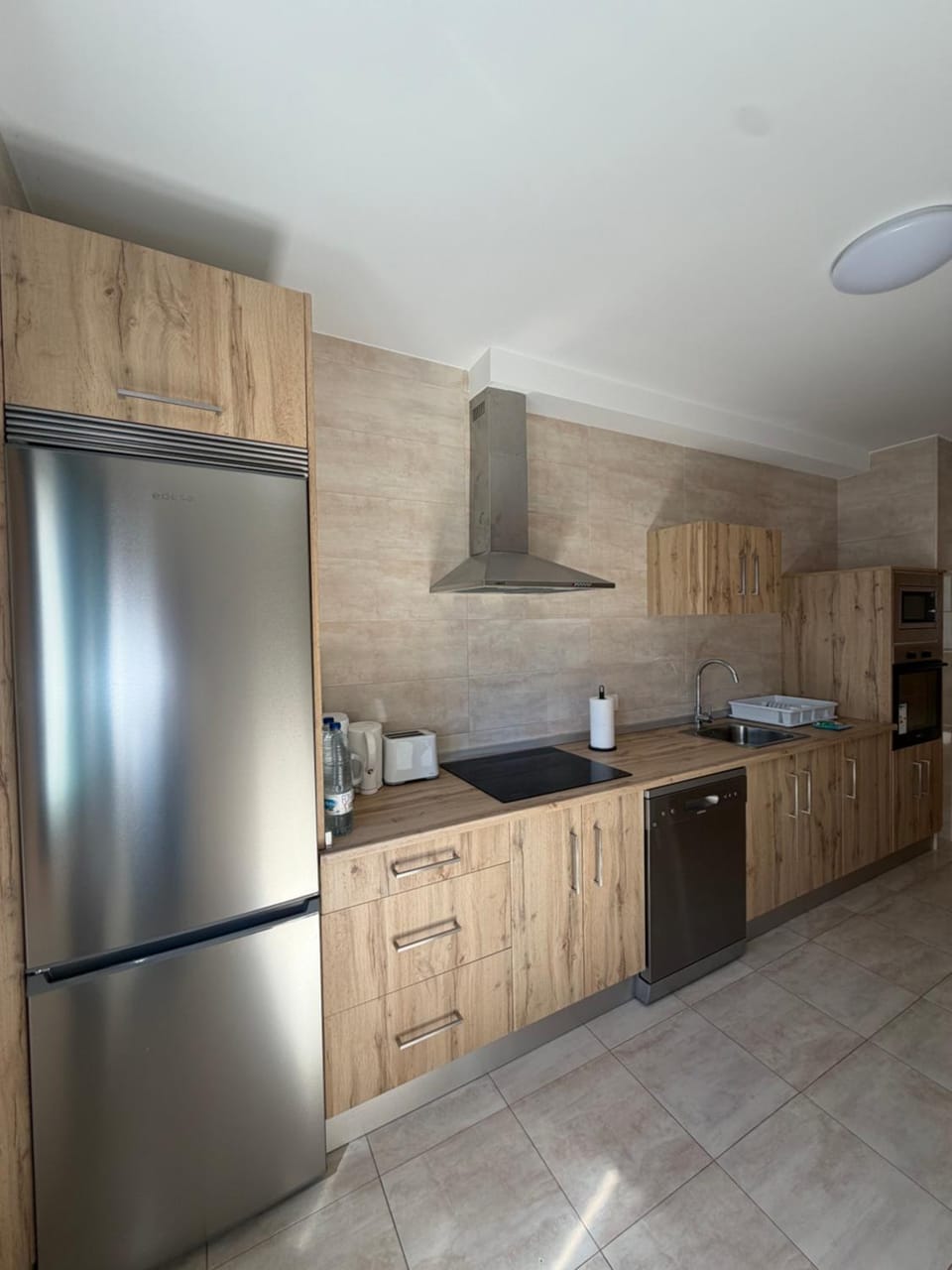 Coffee/tea facilities, Kitchen or kitchenette, dishwasher, heating, heating, internet, internet, microwave, oven, stove, kitchen