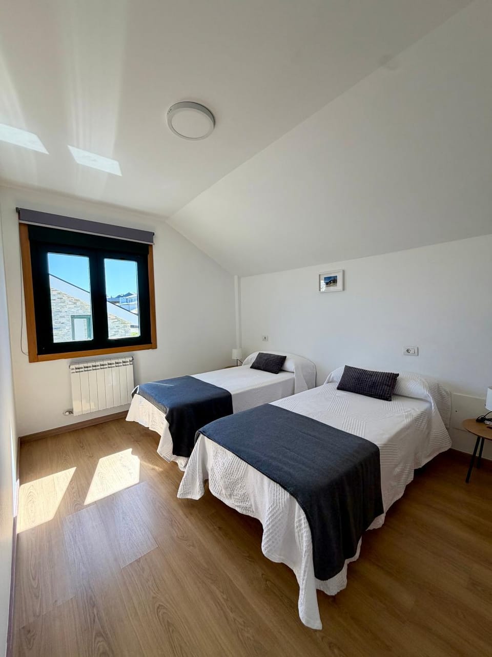 Bed, Photo of the whole room, Bedroom, heating, heating, internet, internet