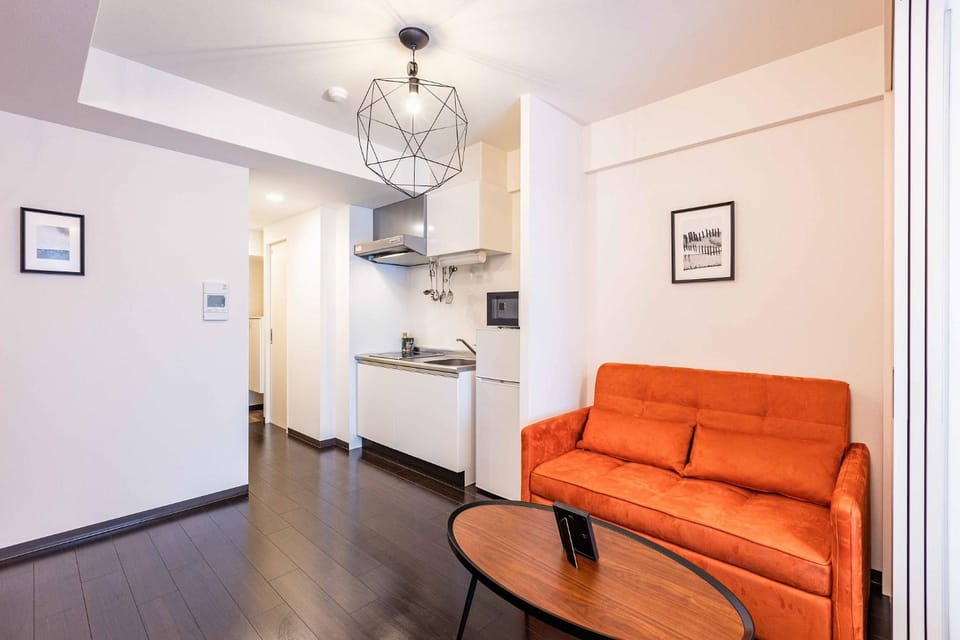 Kitchen or kitchenette, Living room, minibar, stove