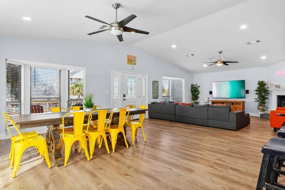 Heated Pool & Spa, 4min Walk To Beach - Zula Beach House in Destin