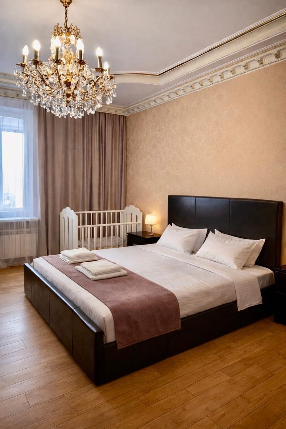 Bed, Photo of the whole room, Bedroom, cot