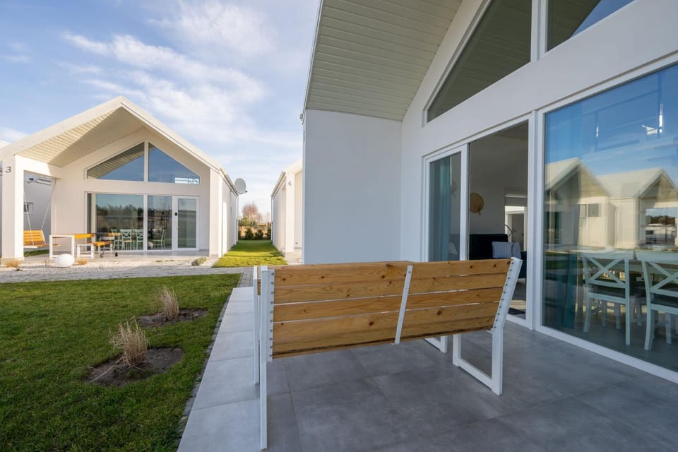 Property building, Patio, Day, View (from property/room), Balcony/Terrace, Seating area