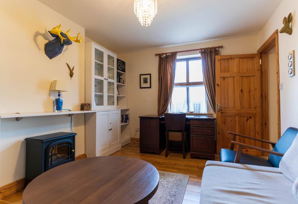 Stonechat Cottage - Portmagee House in County Kerry