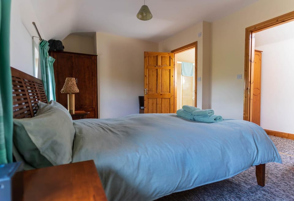 Stonechat Cottage - Portmagee House in County Kerry