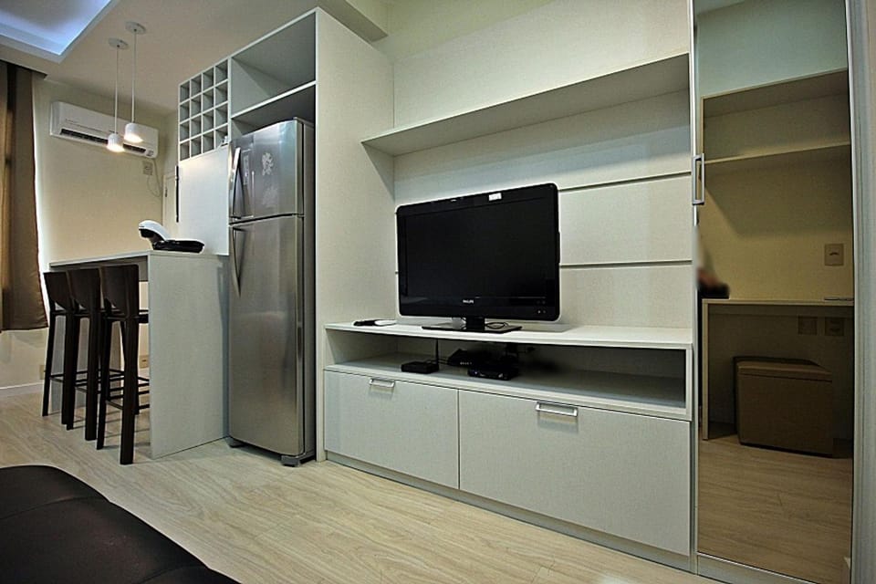 TV and multimedia, air conditioner