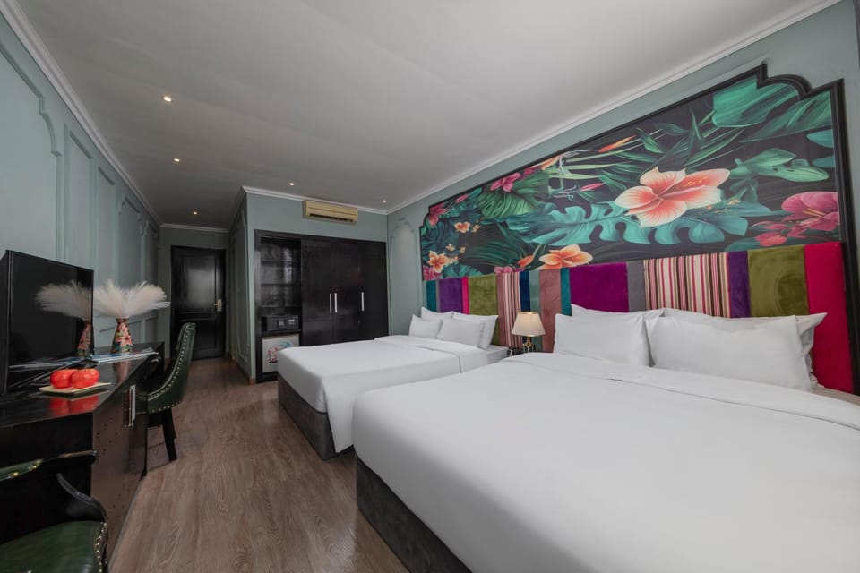 Bed, Photo of the whole room