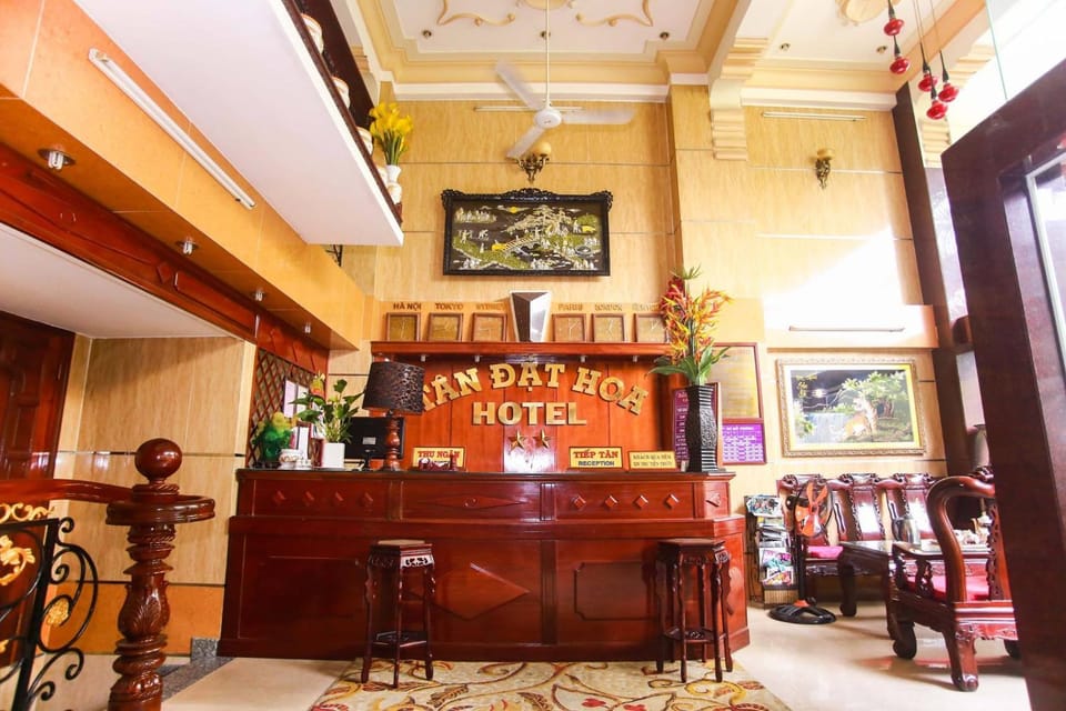 Lobby or reception, concierge