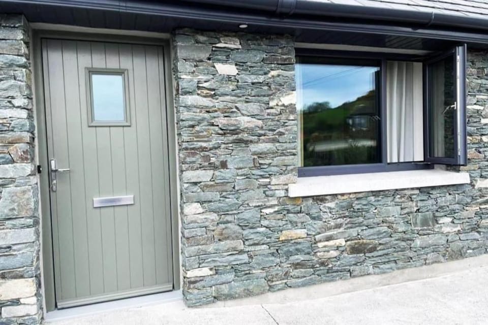 Fossa Retreat - Modern 3 bed house Killarney House in County Kerry