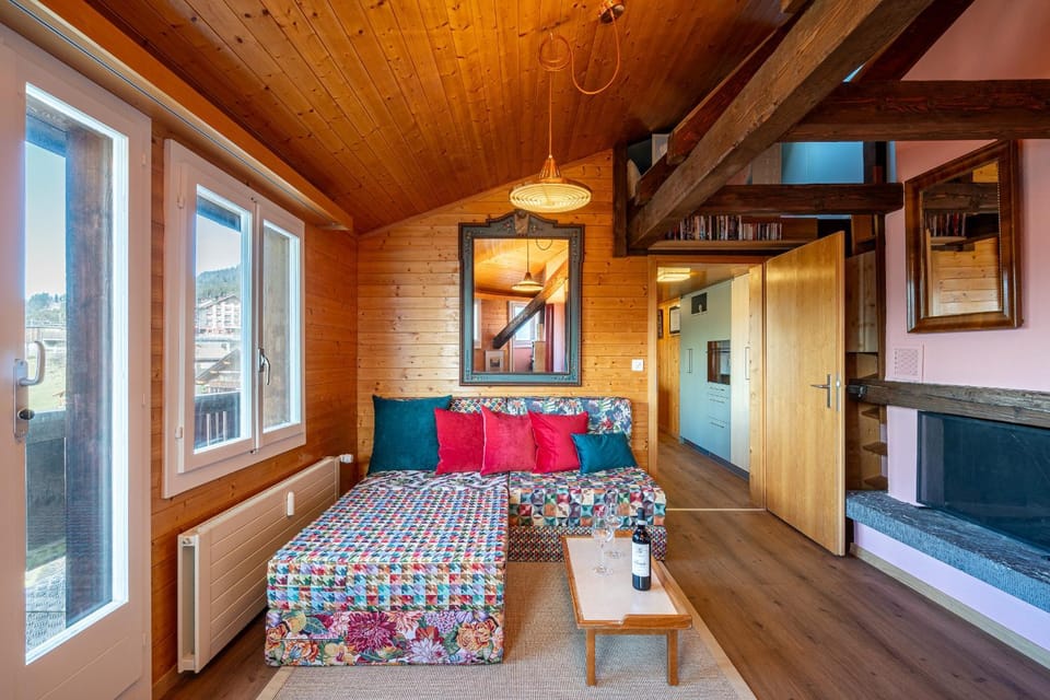 Communal lounge/ TV room, Living room