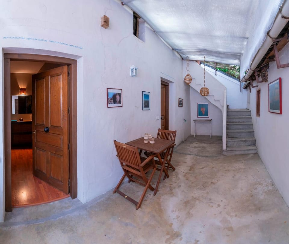 Balcony/Terrace, Living room