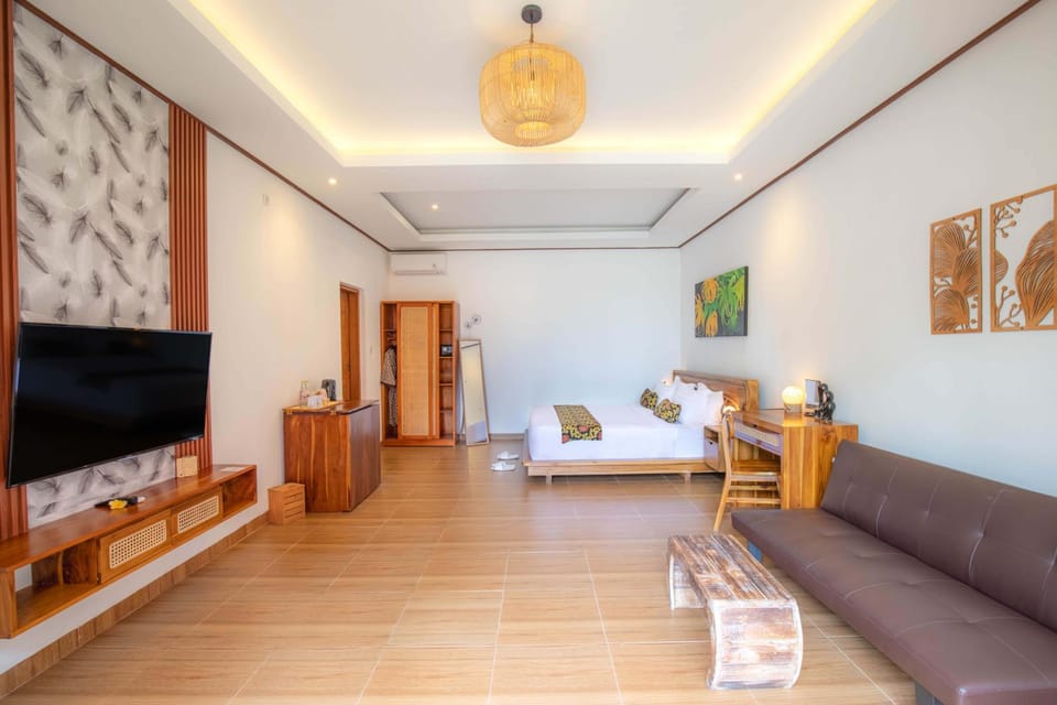 Photo of the whole room, Bedroom