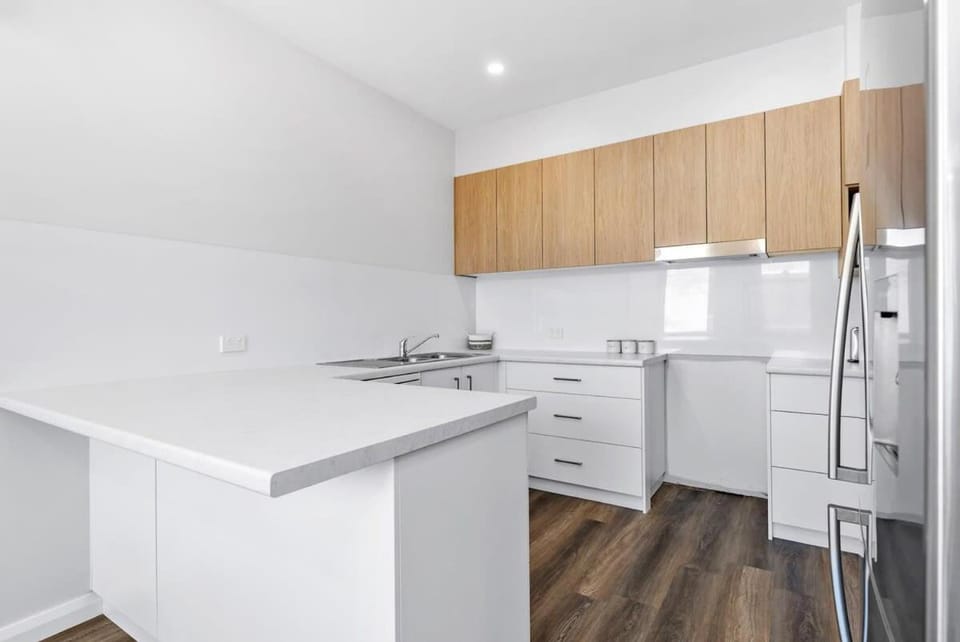 Bedford House - CBD Location, Sleeps 6 Apartment in North Wagga Wagga