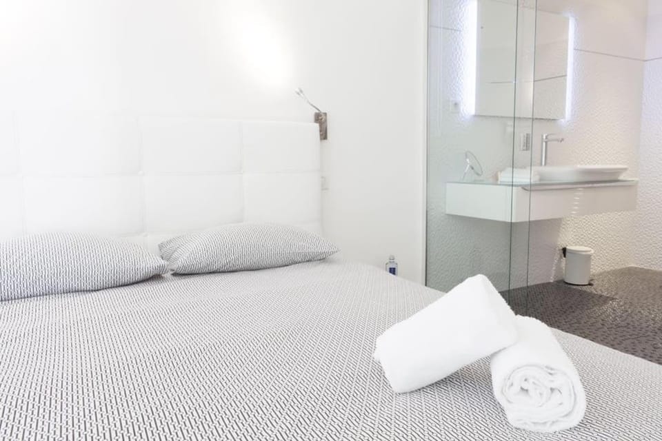 Bed, Bathroom, Bedroom