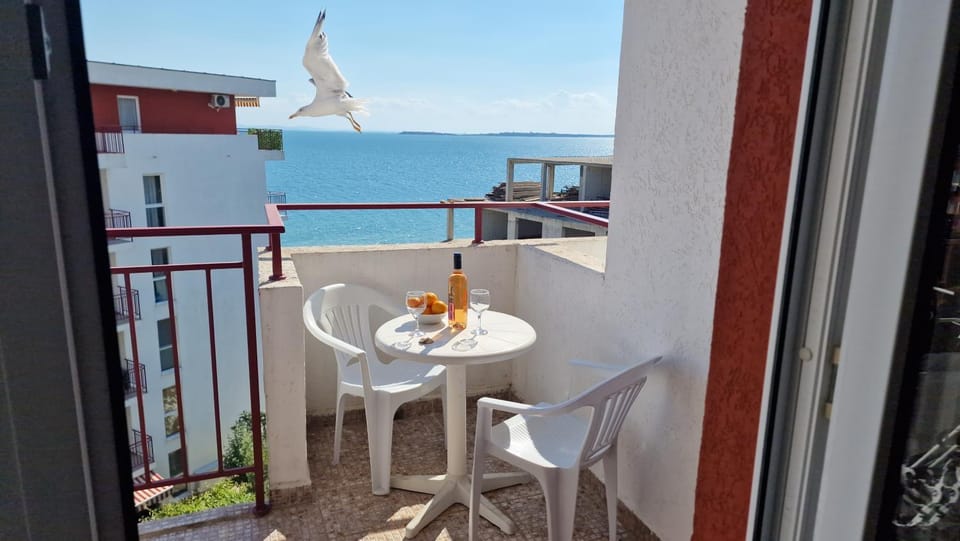 Studio Robinson Beach Sea Nessebar View Apartment in Burgas Province