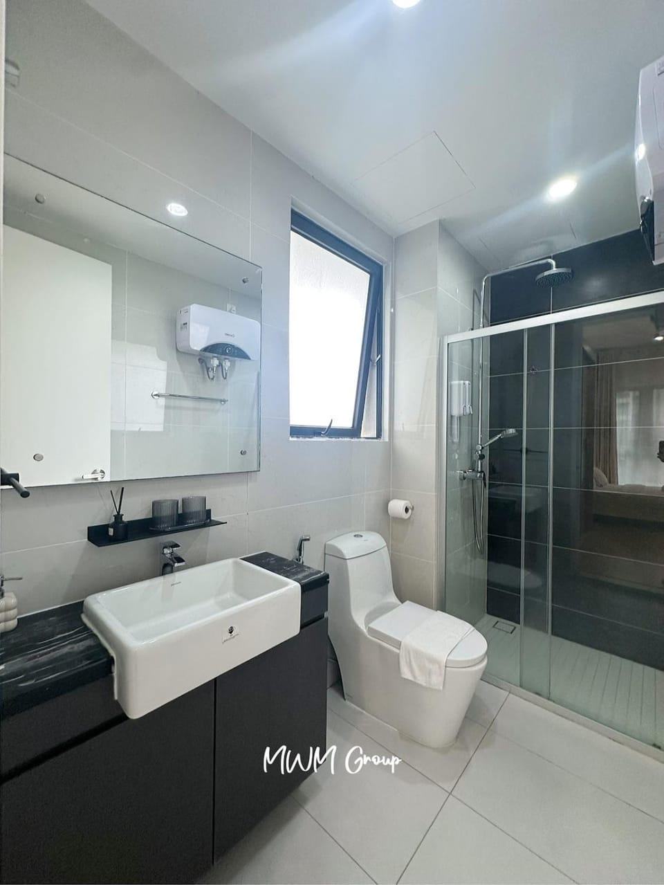 Shower, Toilet, Bathroom, Bath