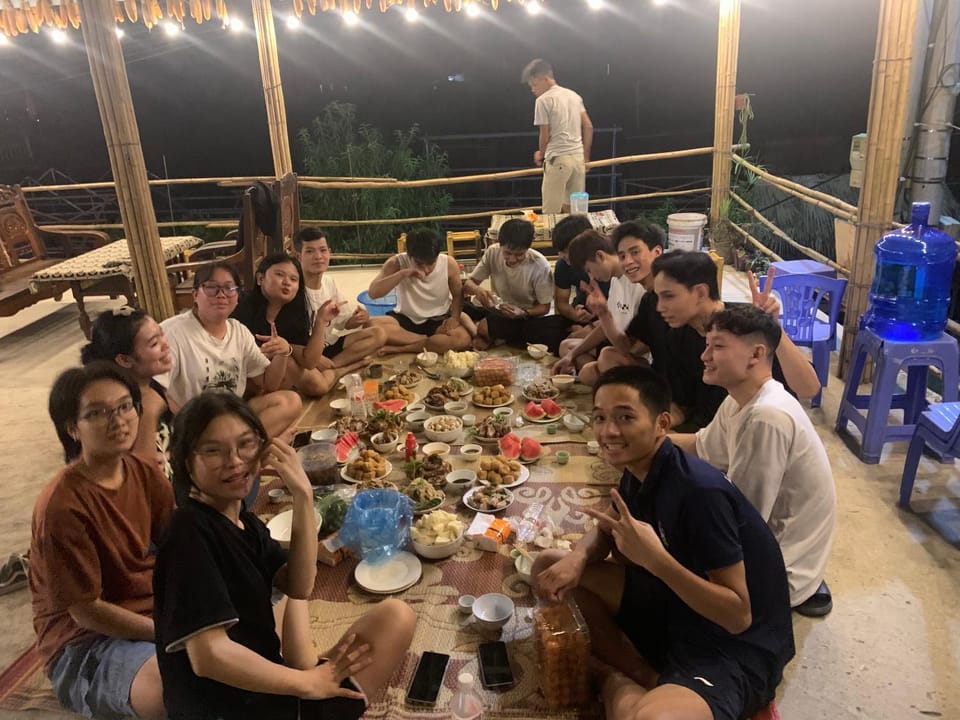 Nhà Cổ Bản Giốc Homestay - Làng đá Khuổi Ky Country House in Vietnam