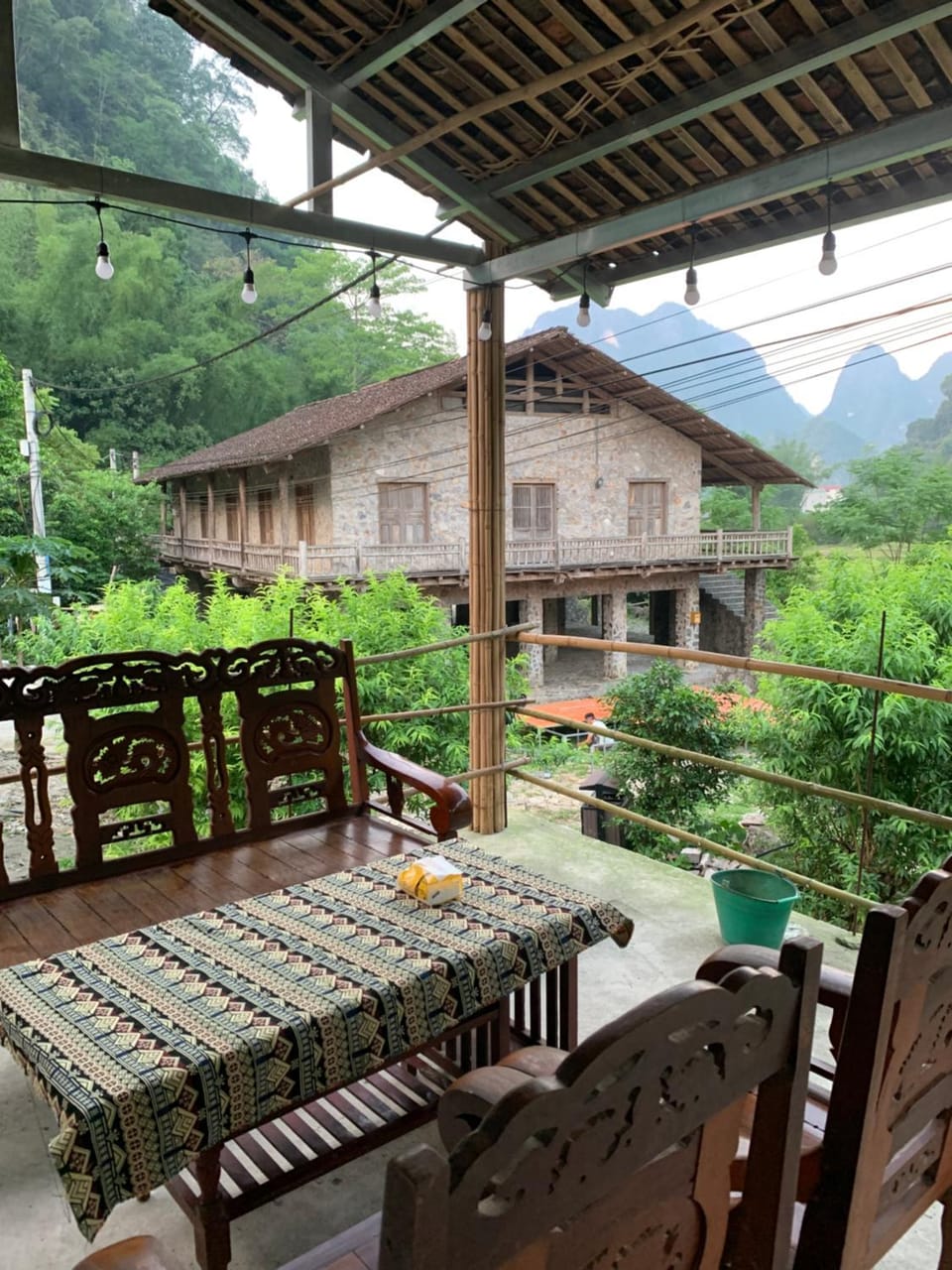 Nhà Cổ Bản Giốc Homestay - Làng đá Khuổi Ky Country House in Vietnam