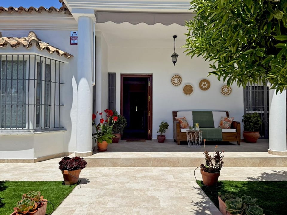Villa Victoria - Ole Solutions Villa in El Puerto de Santa María