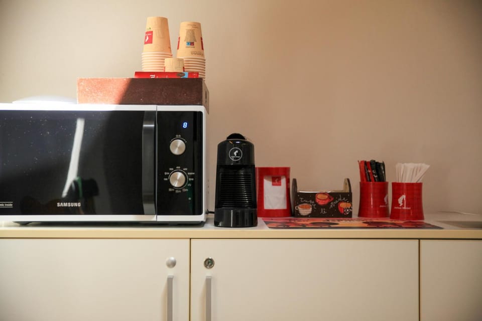 Coffee/tea facilities, Dining area, Internal: Not applicable to any particular room