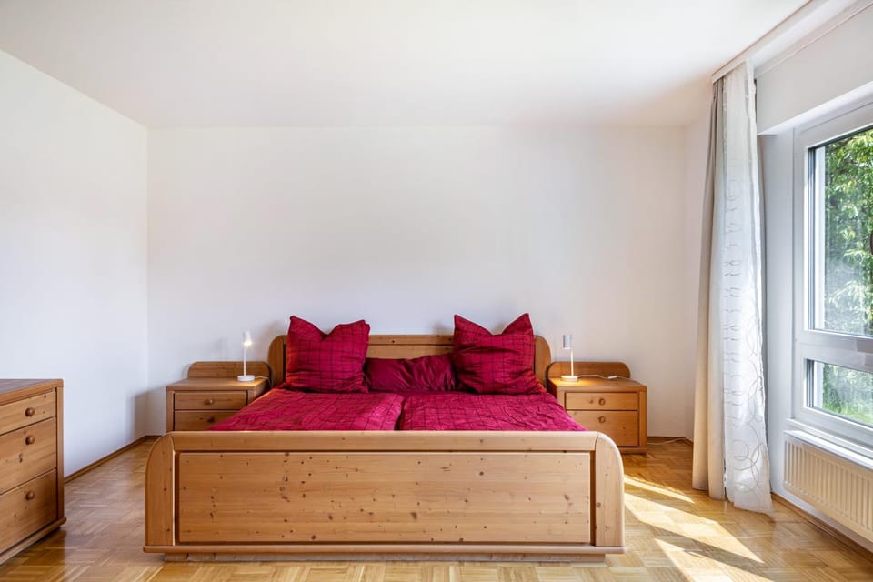 Living room, Bedroom