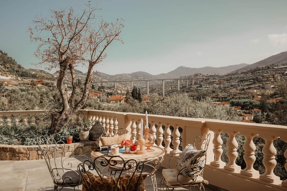 Patio, Day, View (from property/room), Balcony/Terrace, Mountain view