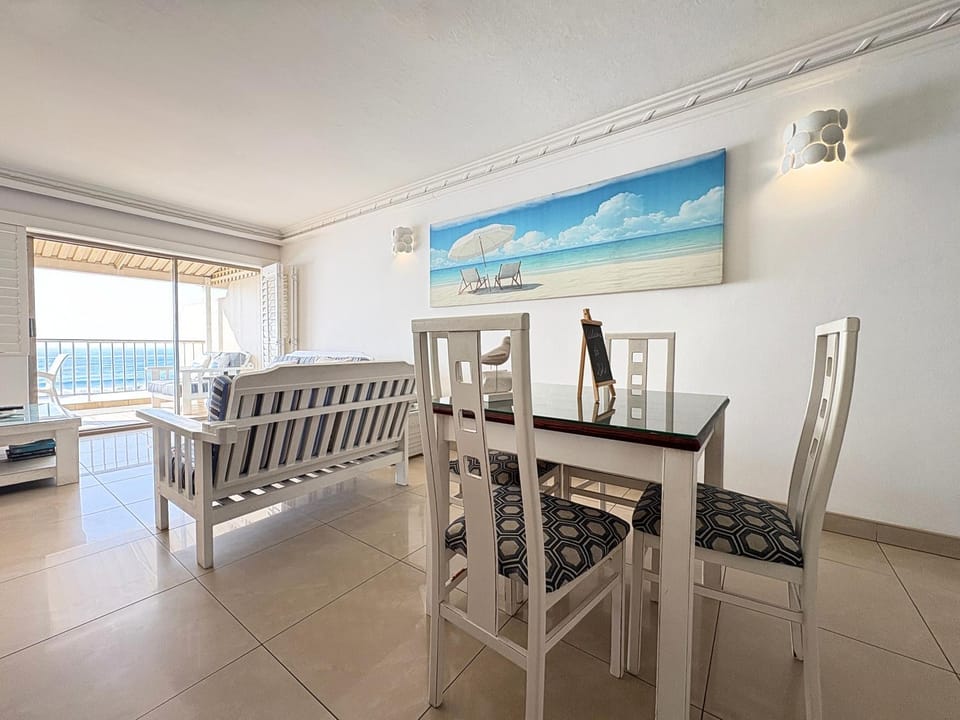 Summer, TV and multimedia, View (from property/room), View (from property/room), Balcony/Terrace, Balcony/Terrace, Living room, Lounge or bar, Seating area, Dining area, Beach, Beach, Sea view, Sea view, internet, internet, air conditioner, air conditioner