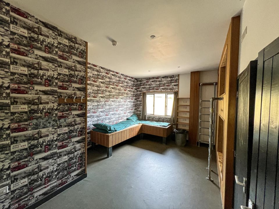 Bed, Bedroom, bunk bed