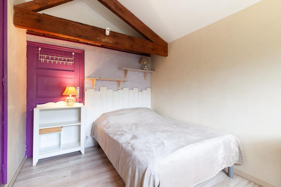 Property building, Living room, Bedroom