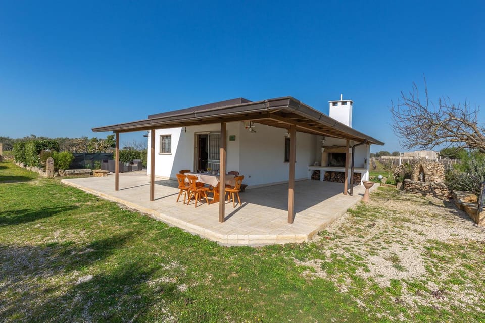 Property building, Patio, Garden