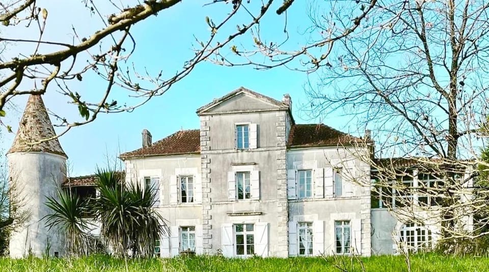 Château des Fouilloux Bed and Breakfast in Nouvelle-Aquitaine