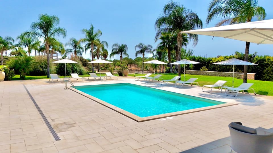 Property building, Swimming pool