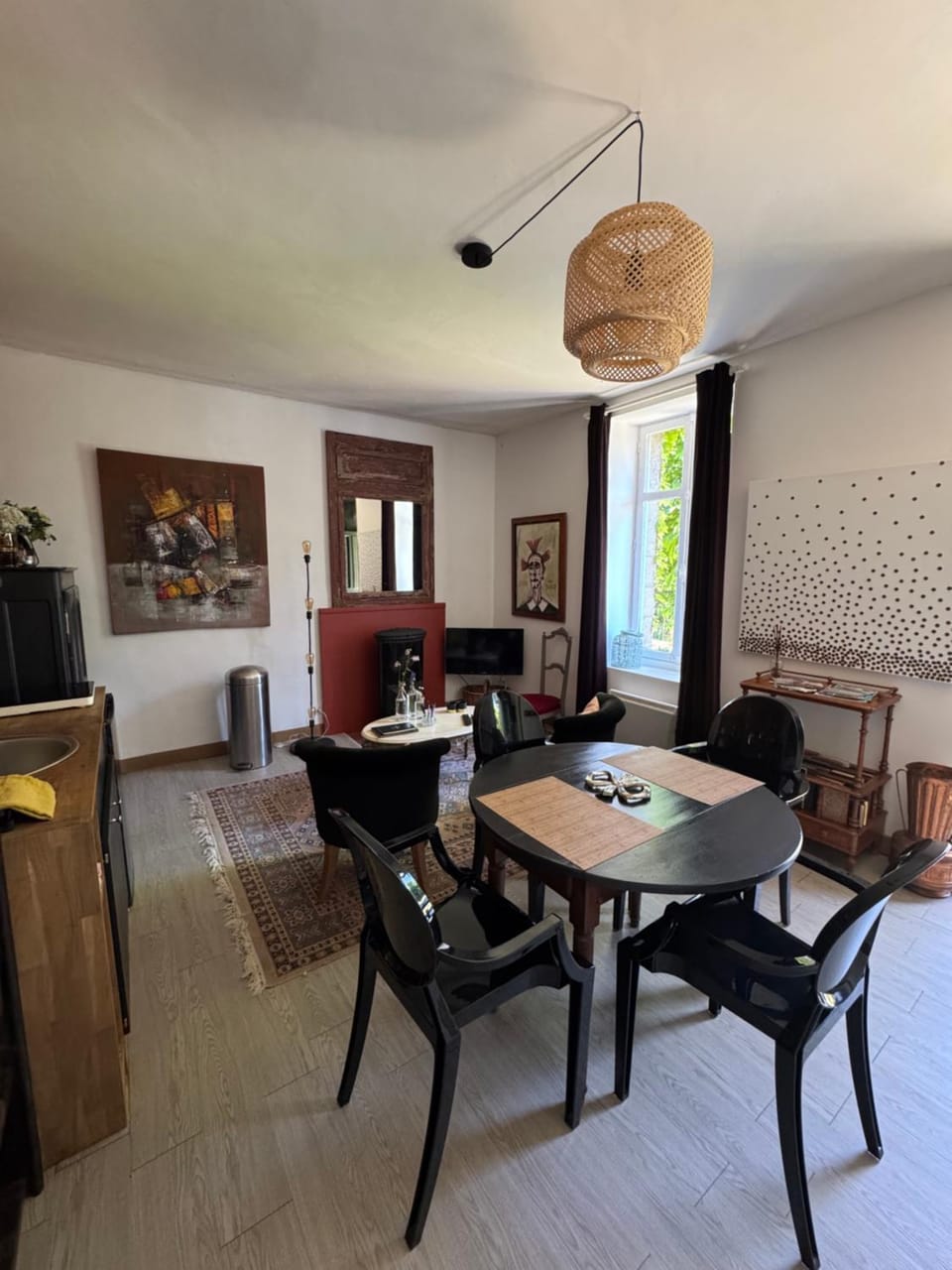 Communal lounge/ TV room, TV and multimedia, Kitchen or kitchenette, Living room, Dining area