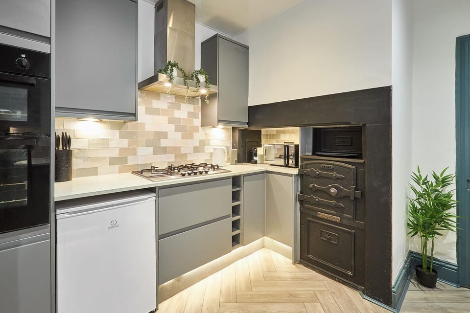 Kitchen or kitchenette, dishwasher, minibar, pet friendly, stove, toaster